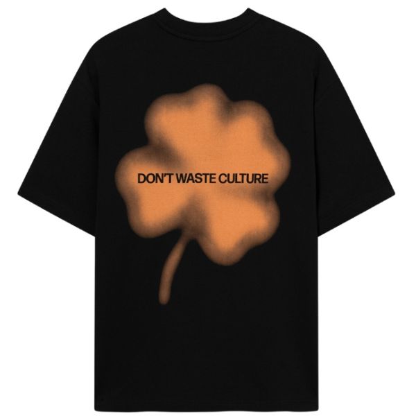 Don’t Waste Culture Kaorisa T-shirt Oranje