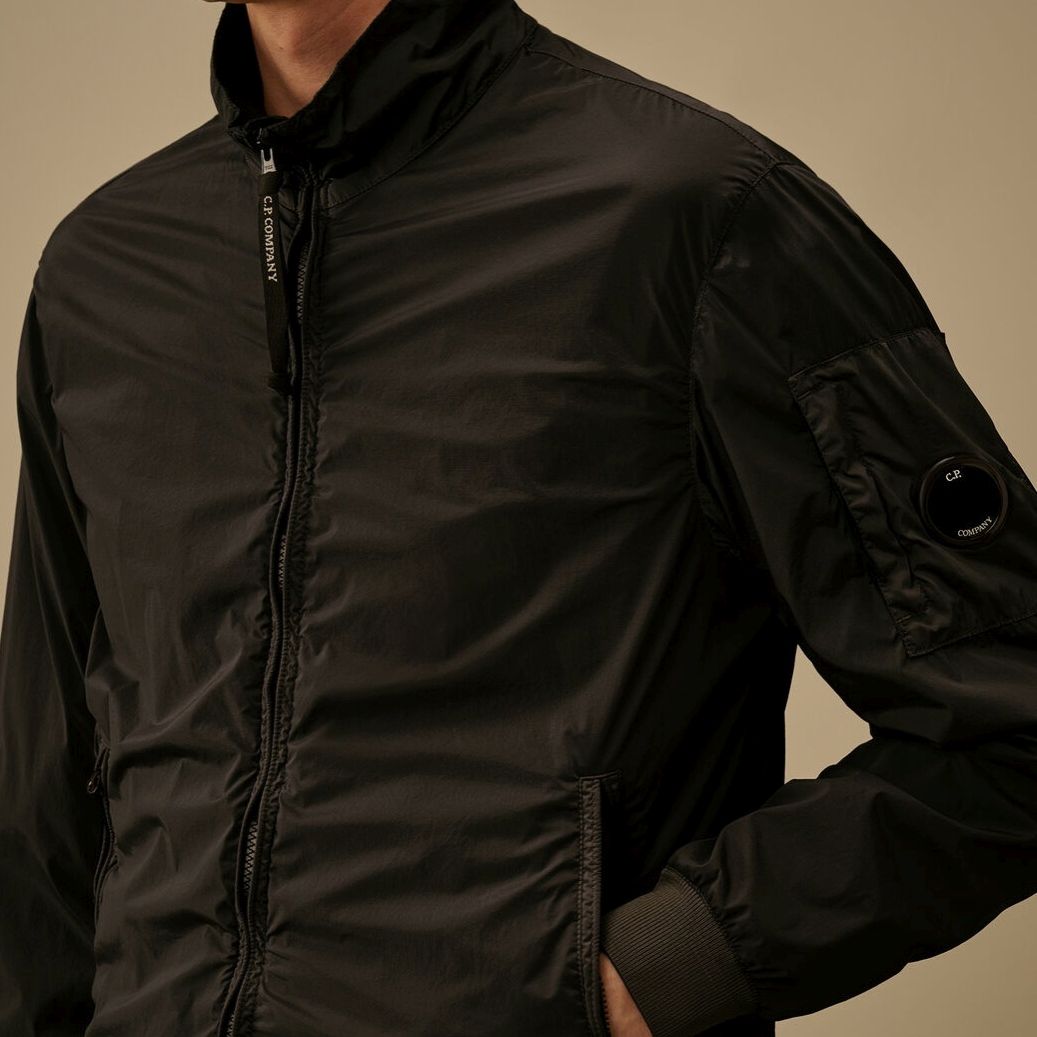 CP Company Nycra-R Lens Short Jack Zwart