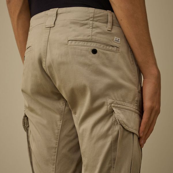 CP Company Stretch Sateen Ergonomic Lens Cargo Broek Beige