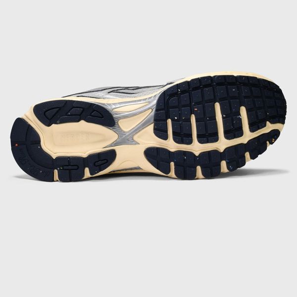 Mercer Amsterdam The Re-Run Vintage Sneaker Grijs
