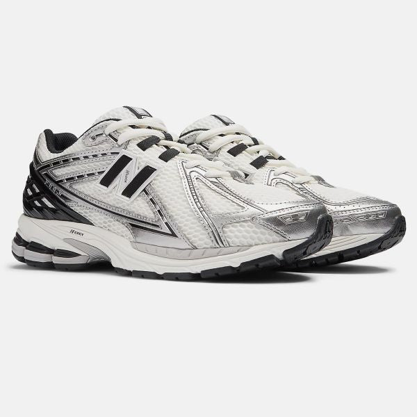 New Balance 1906R Sneaker Grijs/Zwart