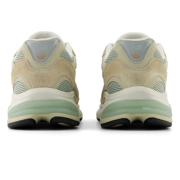 New Balance 2010 Sneaker Beige