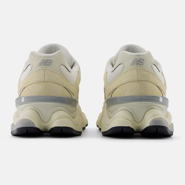 New Balance 9060 Sneaker Off White