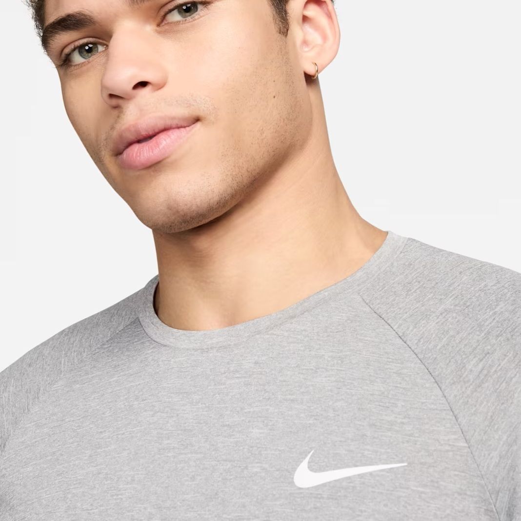 Nike Heathered Hydroguard T-shirt Grijs