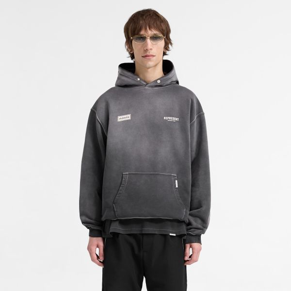 Represent X Oasis Owners Club Hoodie Zwart