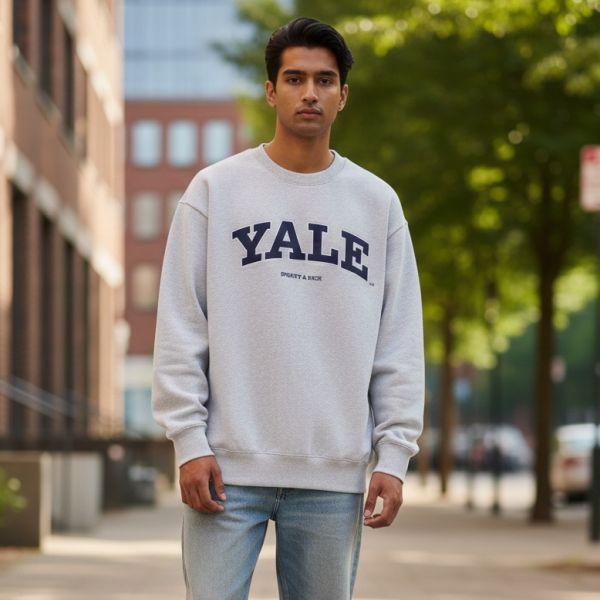 Sporty & Rich Yale Ivy Pullover Grau
