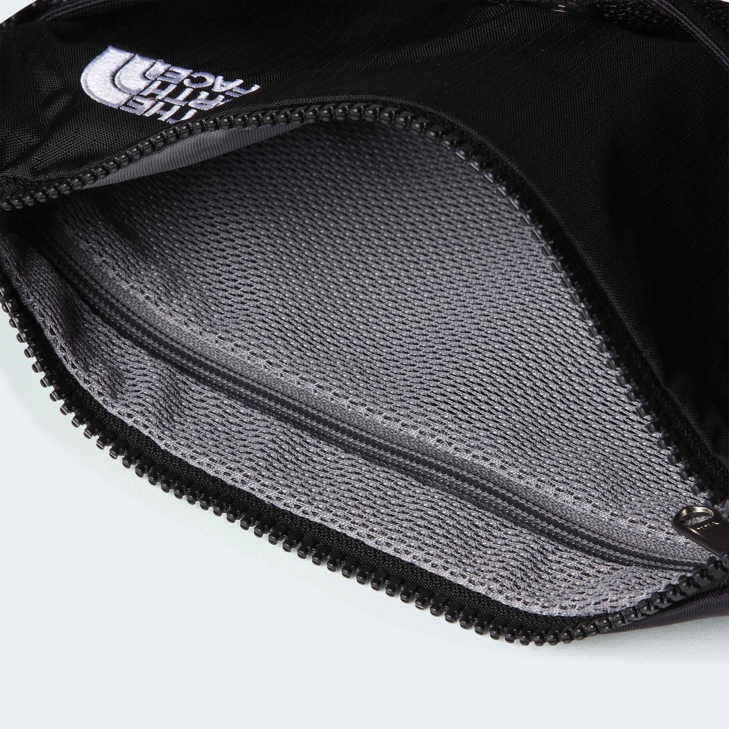 The North Face Terra Shoulder Bag Zwart